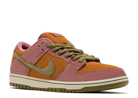 Nike SB Dunk Low Red Stardust
