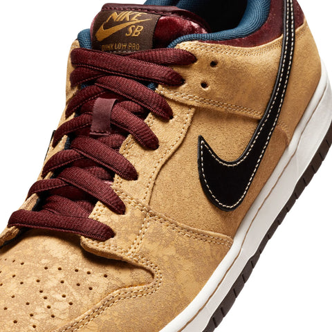 Nike SB Dunk Low City of Cinema